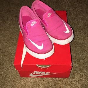 Toddler Pink Toki SlipOn Sz 10.5C
